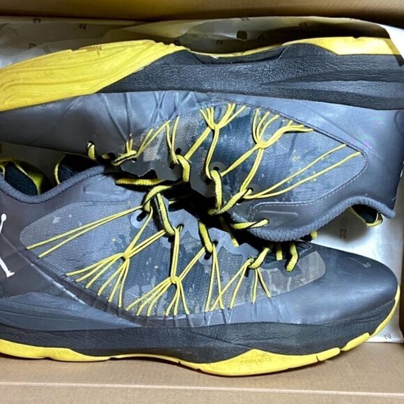 Nike Air Jordan's 2014 CP3 Vll AE Men’s Size US 10 Gray & Yellow Neon - Picture 11 of 11